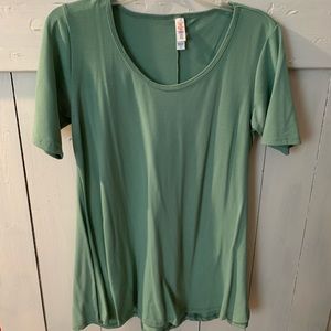 Lularoe short sleeve shirt in green